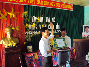 dau re tang qua dang.jpg
